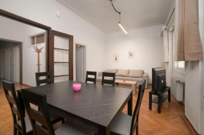 Cityscape 2BA close to Archeological Museum and metro